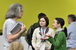 Students talking to Konstantin Severinov of Skoltech